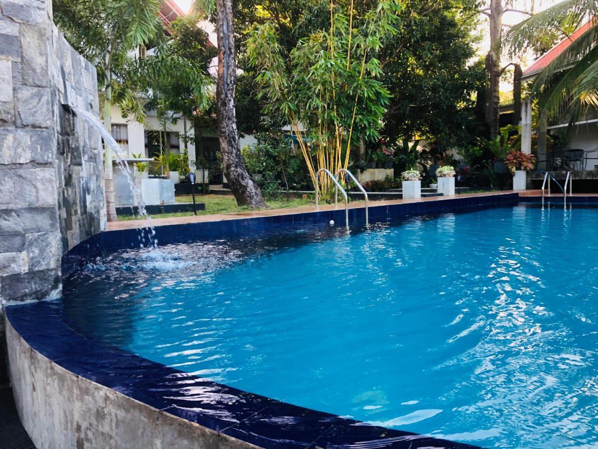 White Land City Hotel Dambulla Eksteriør bilde