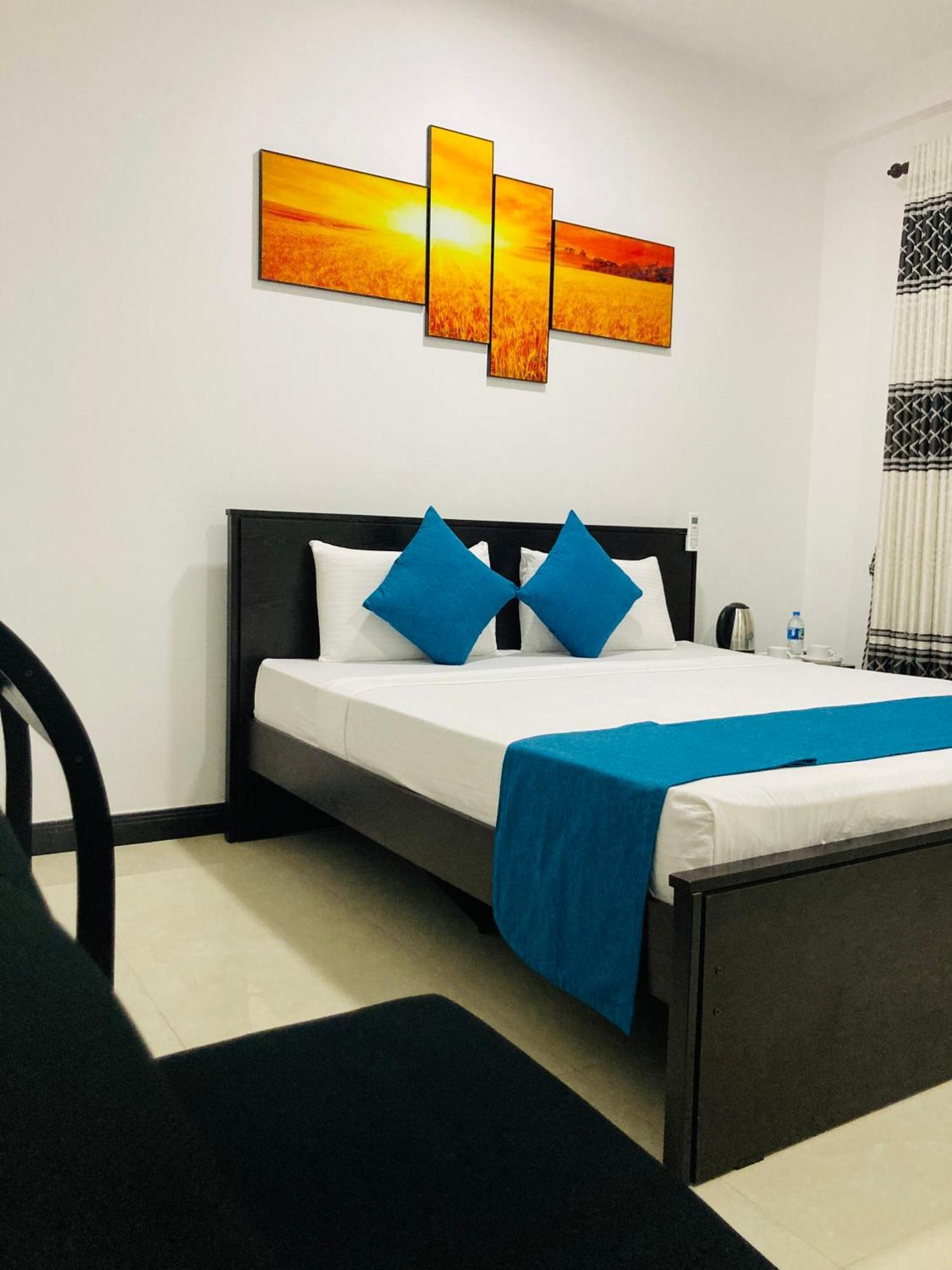 White Land City Hotel Dambulla Eksteriør bilde